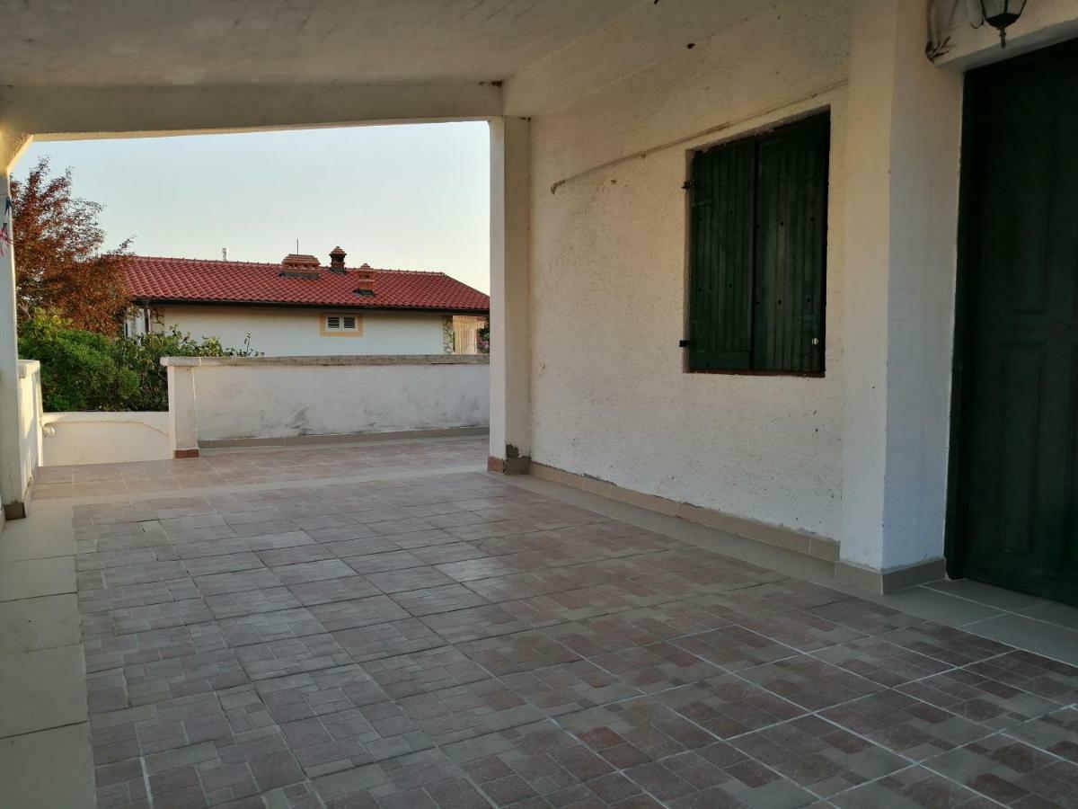 Apartmani Petra Vrsi Exterior photo